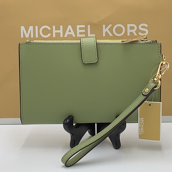 MICHAEL KORS LARGE DOUBLE ZIP WRISTLET WALLET LIGHT SAGE COLOR - Picture 7 of 14